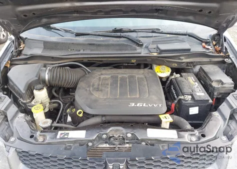 2018 Dodge Grand Caravan Gt z USA, uszkodzony, nr VIN 2C4RDGEG8JR328509